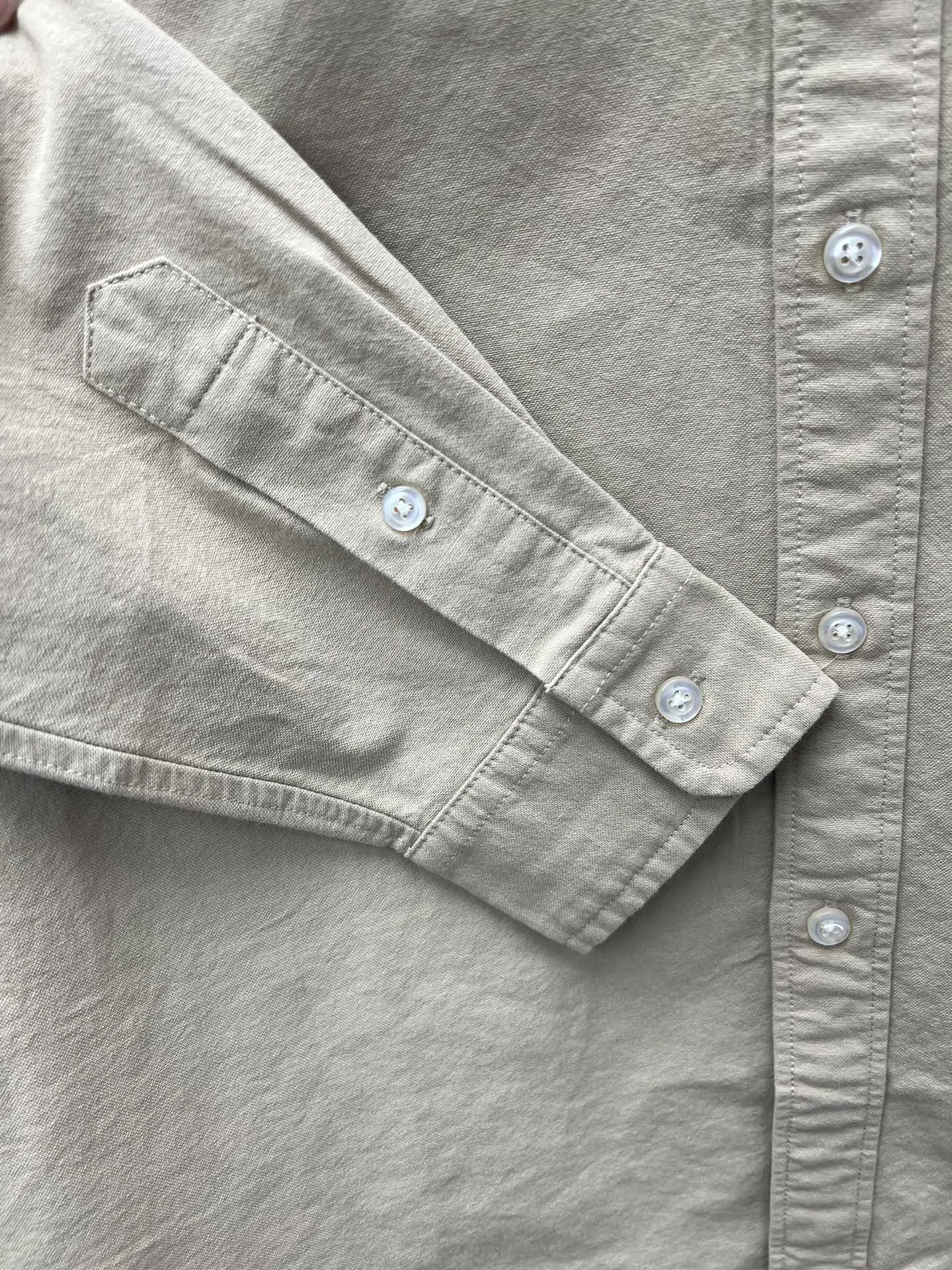 P430 Polo 25ss new solid color logo embroidered buttoned long-sleeved shirt men's high version code number: XS.S.M.L.XL.